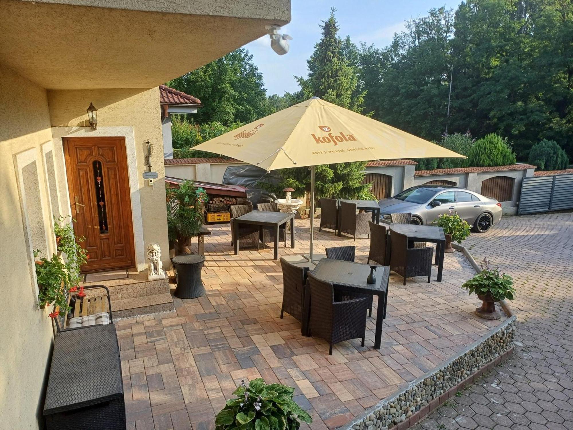 Villa Psenek Banka Exterior photo