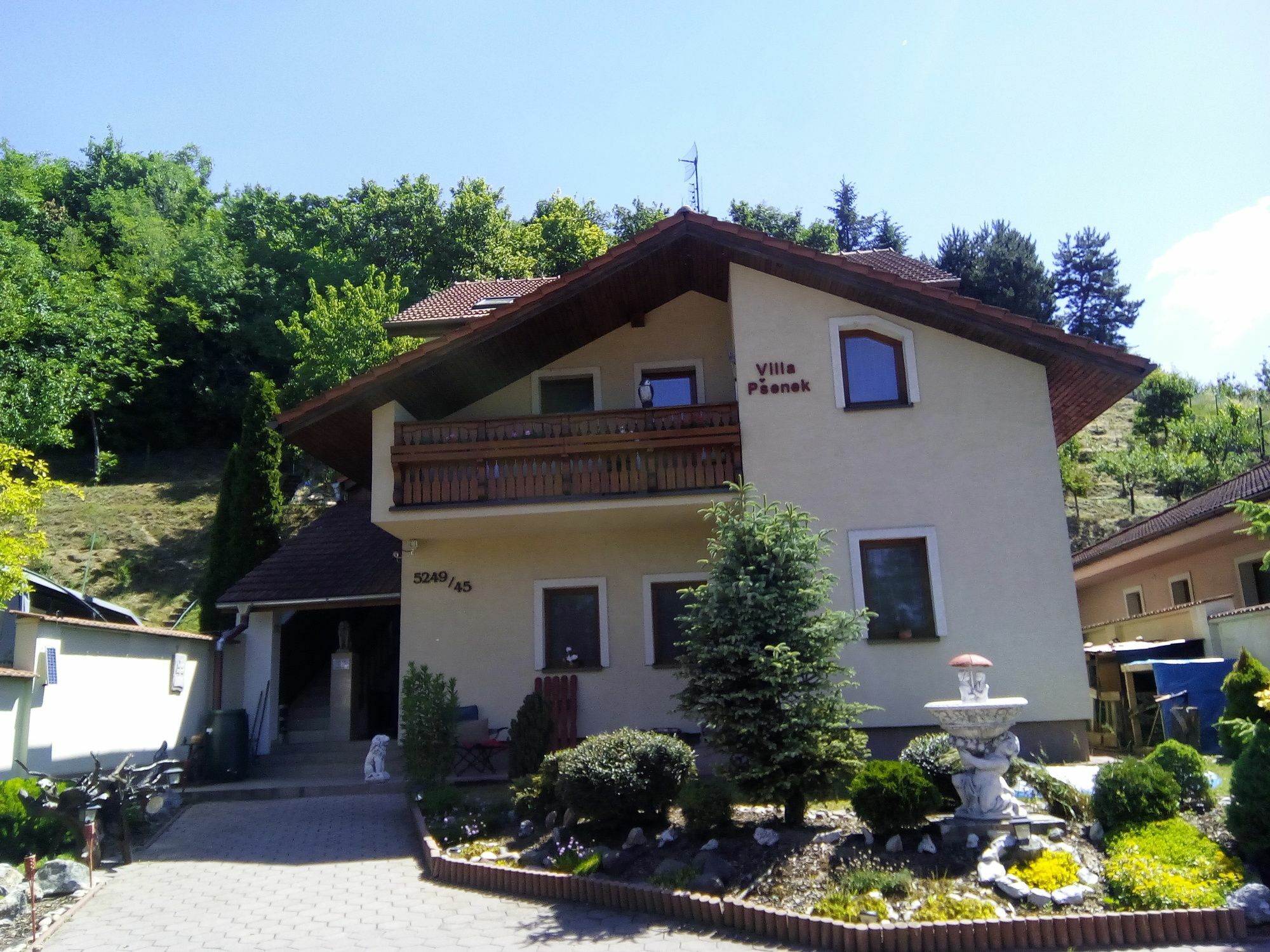Villa Psenek Banka Exterior photo