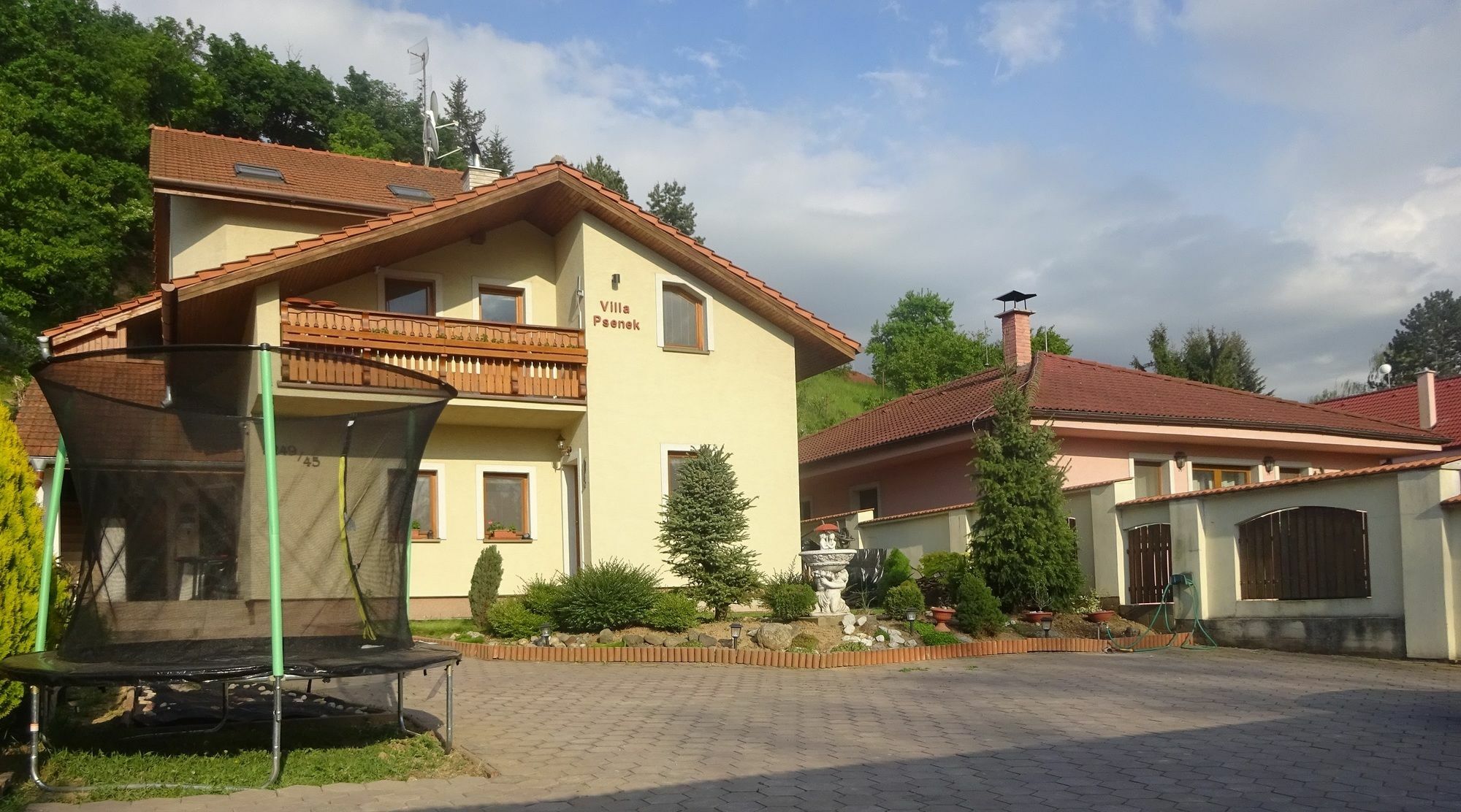 Villa Psenek Banka Exterior photo